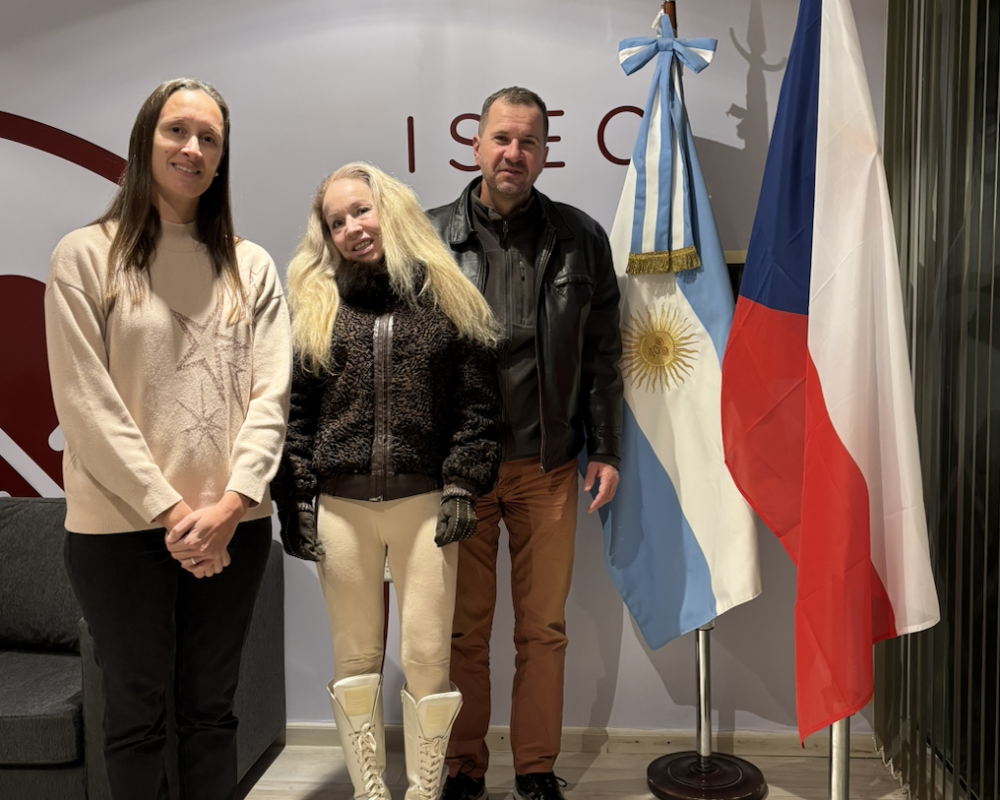 Visita oficial del Jefe de Misión Adjunto de la Embajada de la República Checa al ISEO